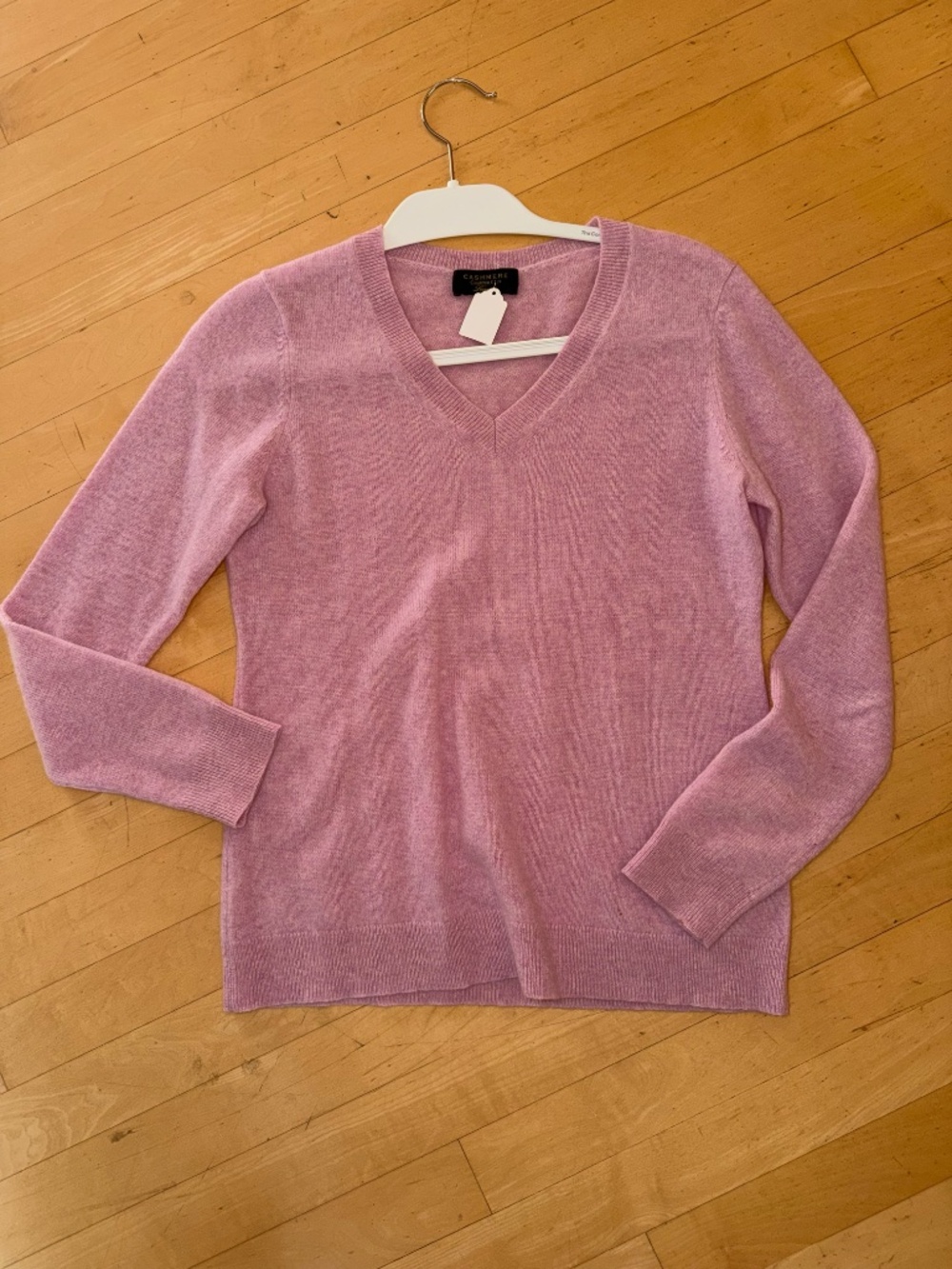 Charter Club Cashmere V neck sweater, S, LG1395 - Picture 2 of 3